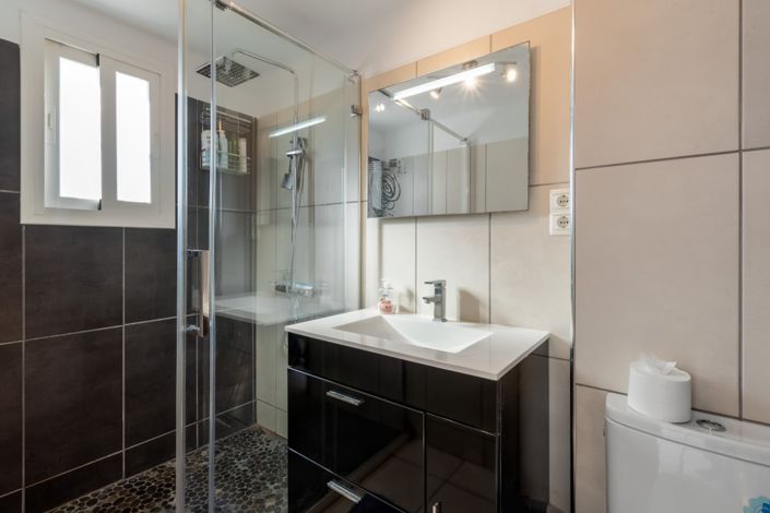 Image No.13-3 Bed Townhouse for sale