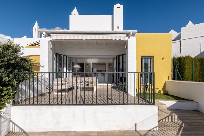 Image No.2-3 Bed Townhouse for sale