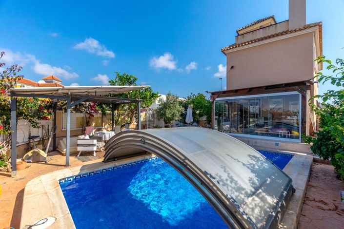 Image No.1-3 Bed Townhouse for sale