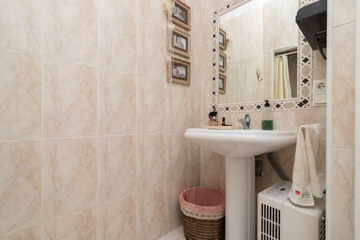 Image No.11-1 Bed Apartment for sale