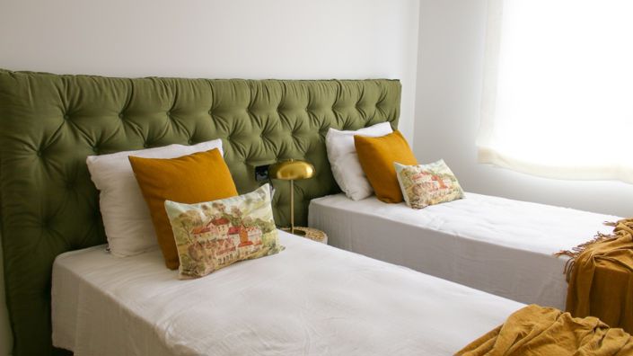 Image No.11-2 Bed Property for sale