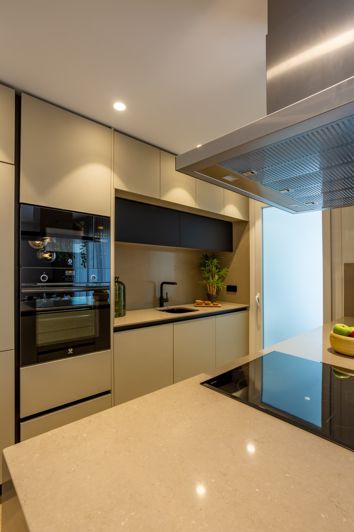 Image No.9-2 Bed Property for sale