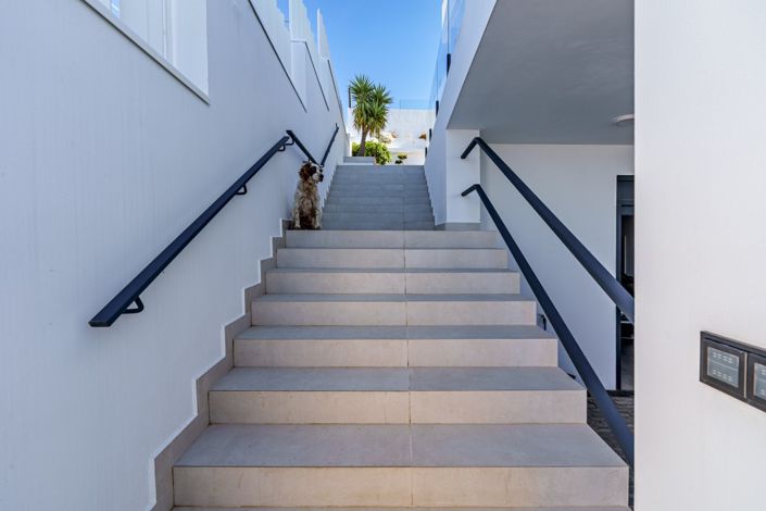 Image No.40-4 Bed Villa for sale