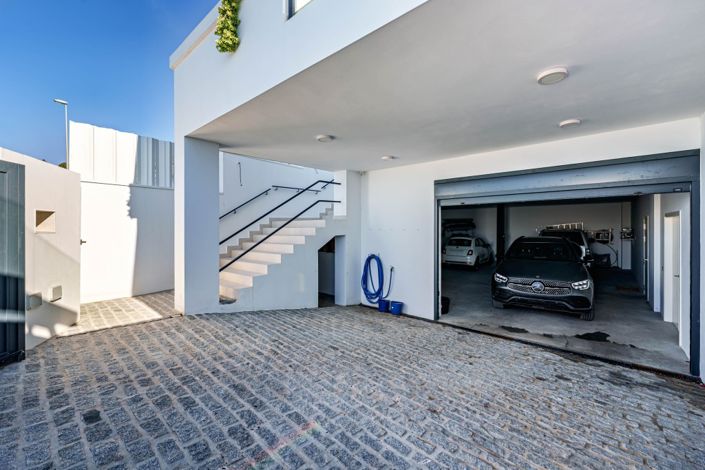 Image No.41-4 Bed Villa for sale