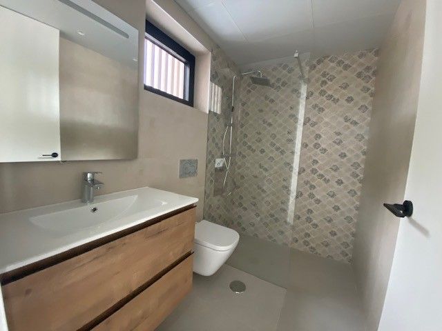 Image No.24-3 Bed Villa for sale