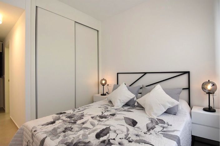 Image No.17-2 Bed Apartment for sale