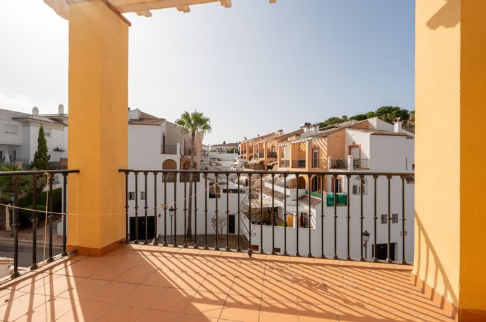 Image No.11-3 Bed Property for sale