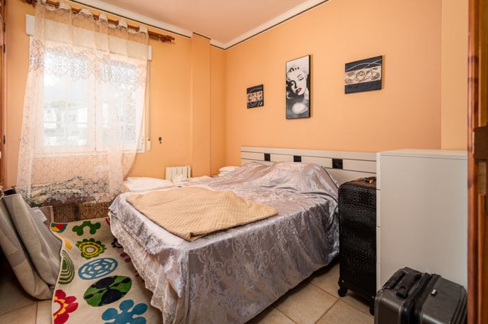 Image No.4-3 Bed Property for sale