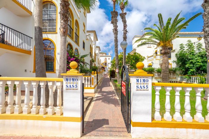 Image No.32-3 Bed Property for sale