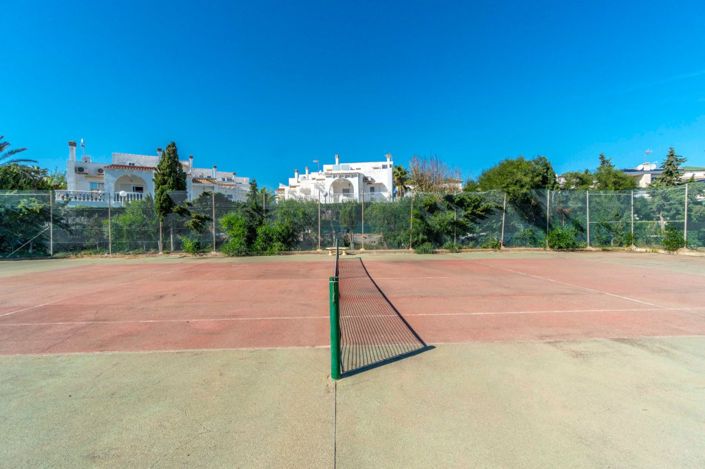 Image No.34-3 Bed Property for sale