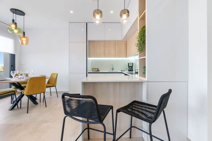 Image No.7-2 Bed Property for sale