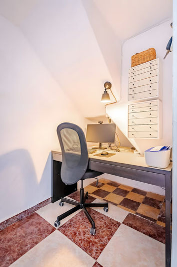 Image No.13-2 Bed Townhouse for sale