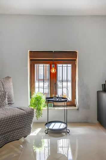 Image No.15-2 Bed Townhouse for sale