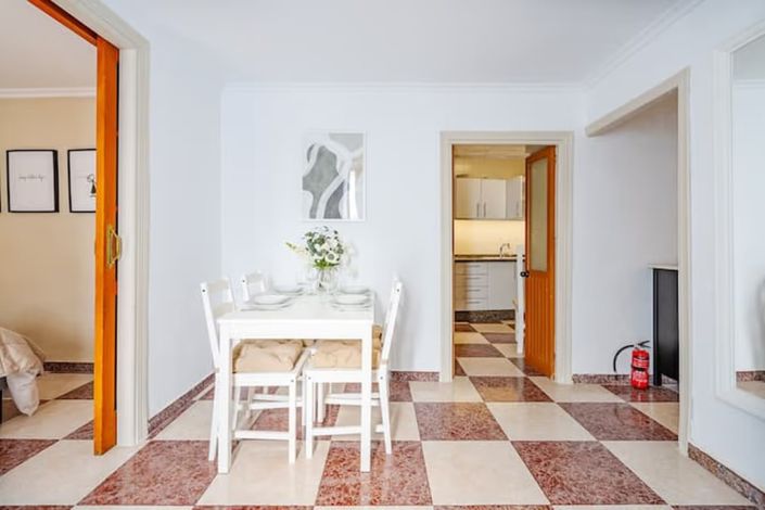 Image No.19-2 Bed Townhouse for sale