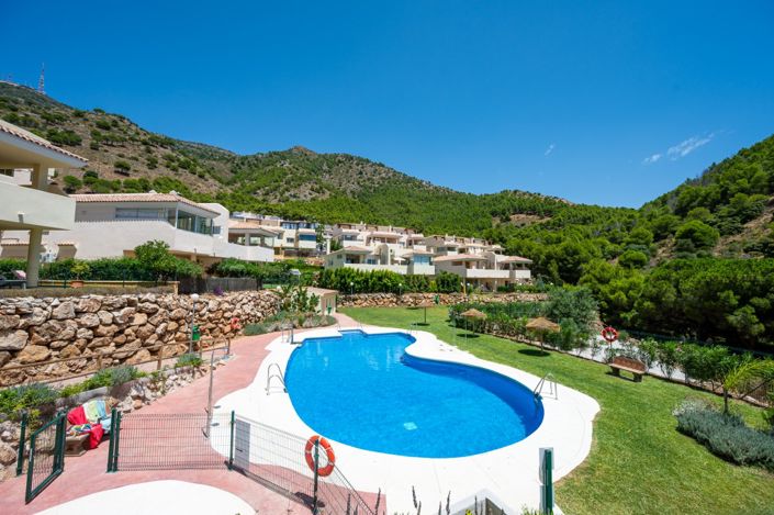 Image No.1-3 Bed Property for sale