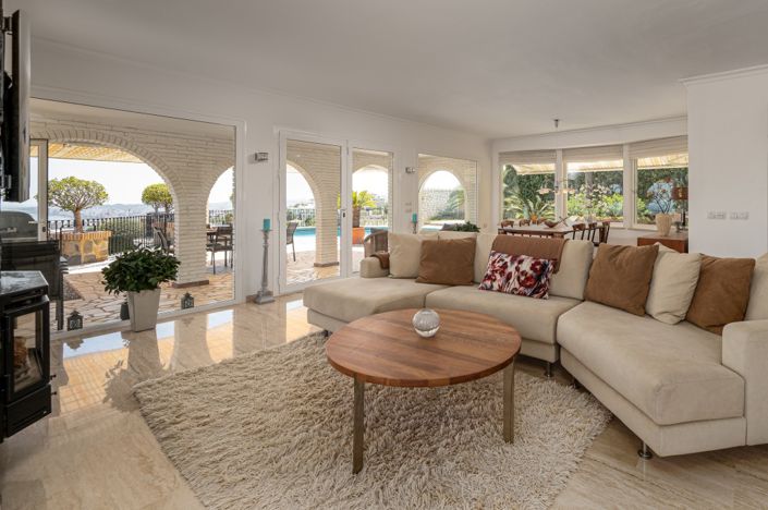 Image No.4-4 Bed Villa for sale