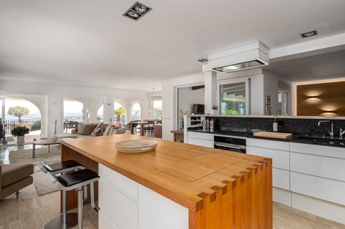 Image No.5-4 Bed Villa for sale