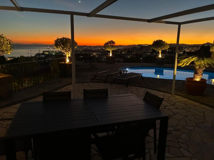 Image No.57-4 Bed Villa for sale