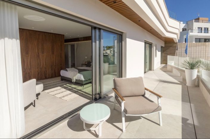 Image No.32-4 Bed Villa for sale