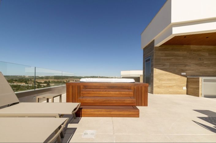 Image No.42-4 Bed Villa for sale