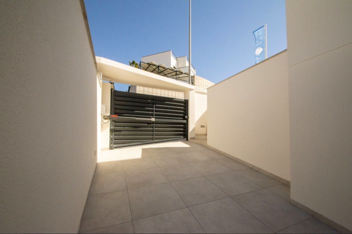 Image No.47-4 Bed Villa for sale