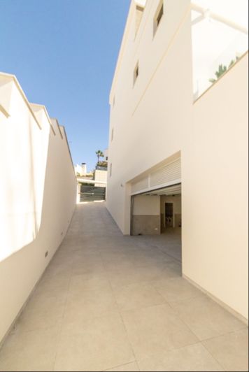 Image No.49-4 Bed Villa for sale