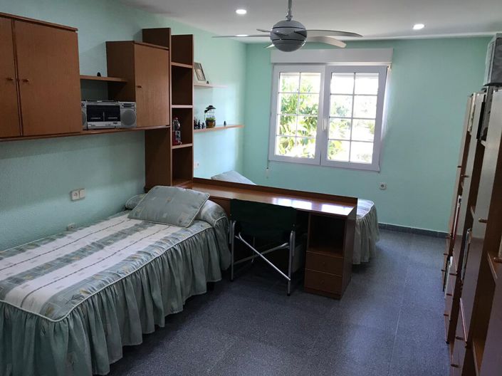 Image No.9-7 Bed Villa for sale