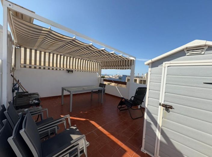 Image No.11-2 Bed Property for sale