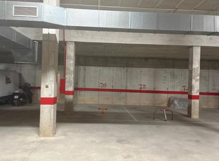 Image No.16-2 Bed Property for sale