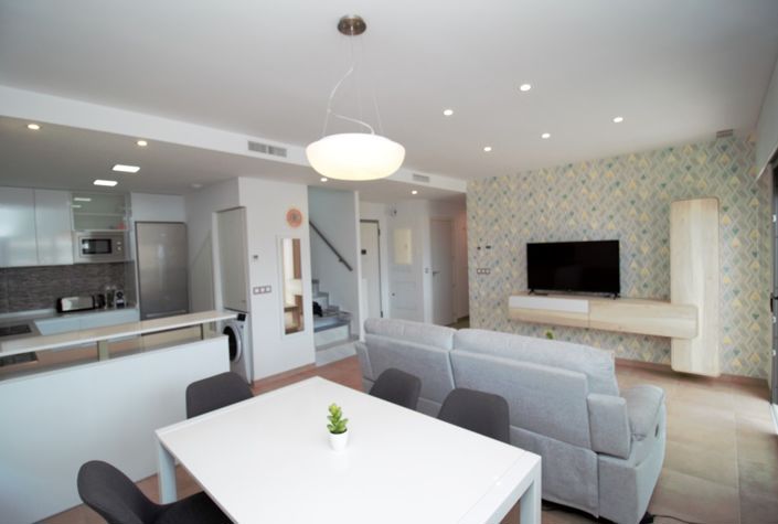 Image No.9-2 Bed Property for sale