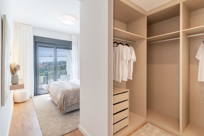 Image No.18-3 Bed Townhouse for sale