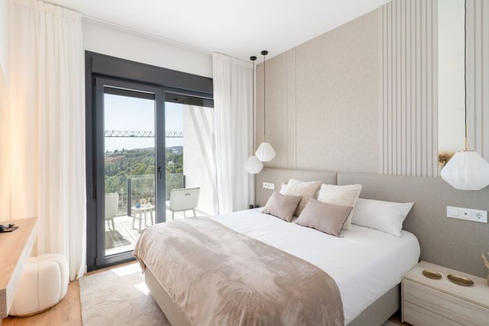 Image No.20-3 Bed Townhouse for sale