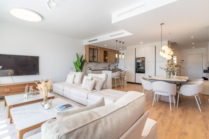 Image No.7-3 Bed Townhouse for sale