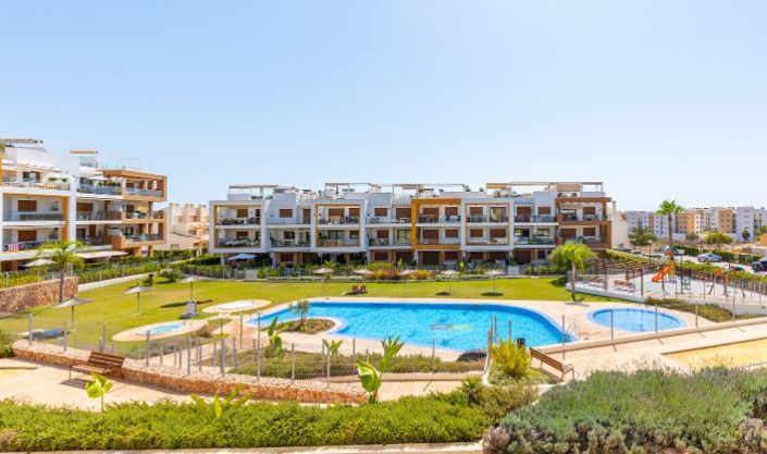 Image No.24-3 Bed Apartment for sale