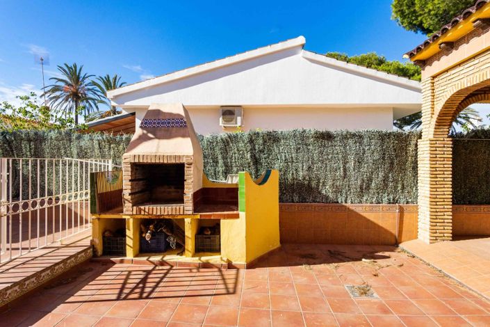 Image No.22-5 Bed Villa for sale