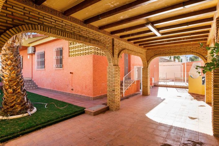 Image No.23-5 Bed Villa for sale