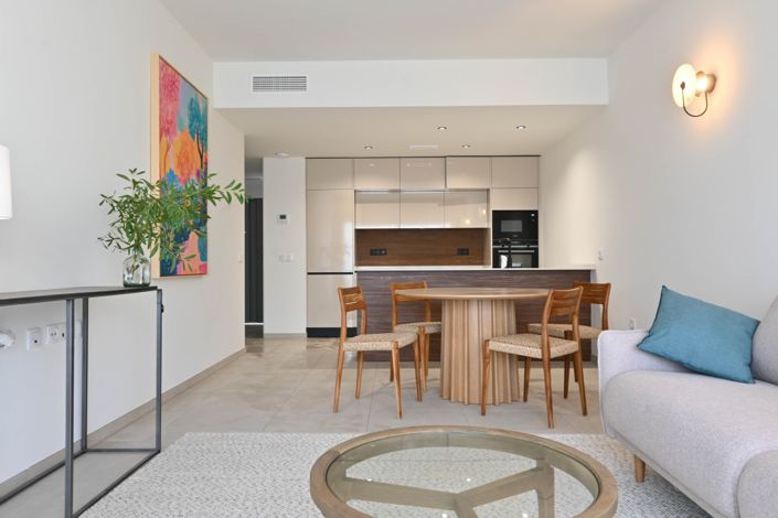 Image No.19-2 Bed Property for sale