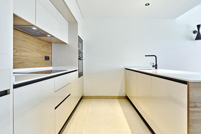 Image No.21-2 Bed Property for sale