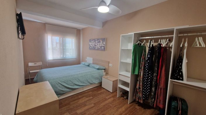 Image No.8-3 Bed Property for sale