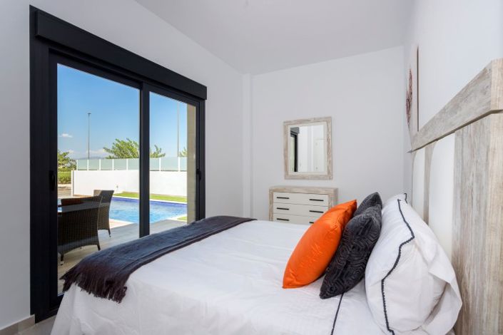 Image No.25-3 Bed Villa for sale