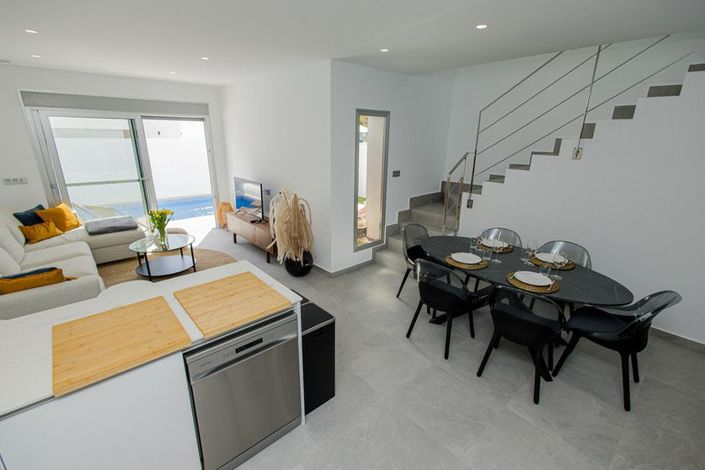 Image No.8-3 Bed Villa for sale