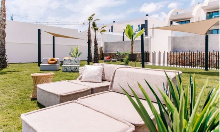 Image No.11-4 Bed Property for sale