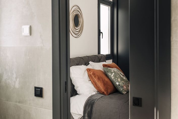 Image No.8-4 Bed Property for sale