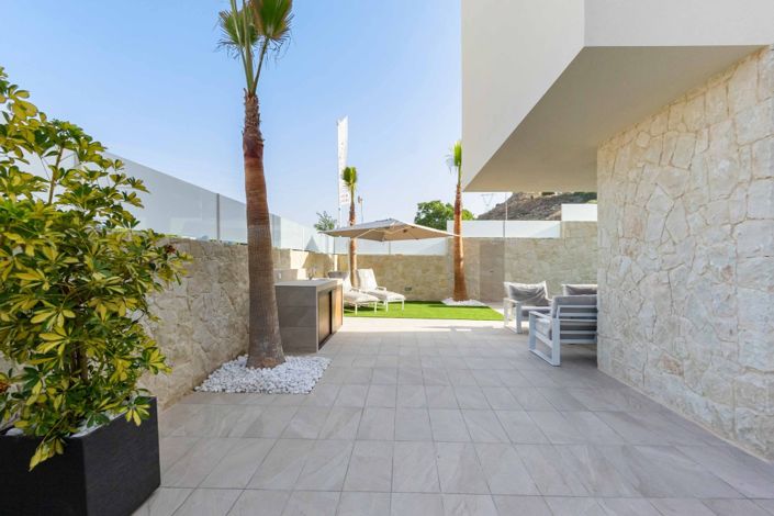 Image No.7-3 Bed Villa for sale