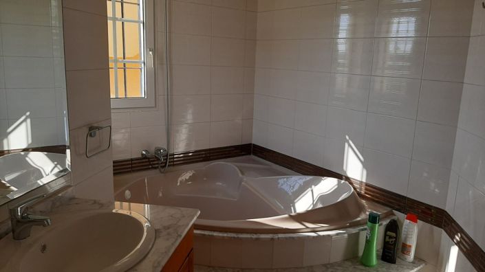 Image No.22-3 Bed Villa for sale