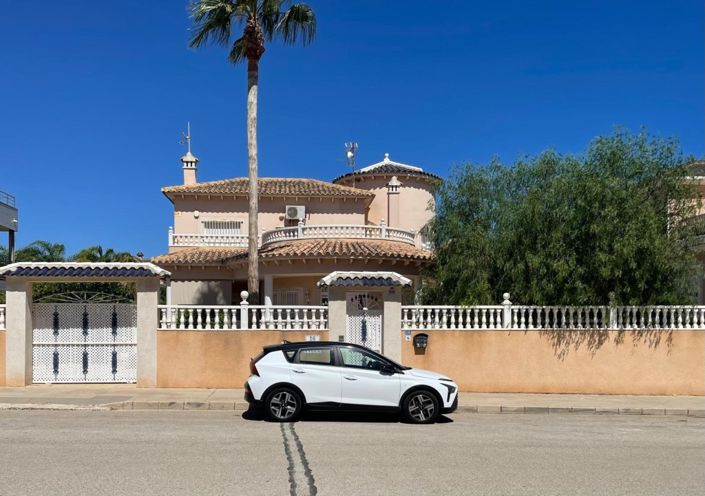 Image No.6-4 Bed Villa for sale