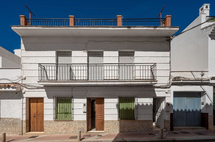 Image No.1-Maison de ville de 6 chambres à vendre à Nerja