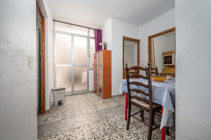 Image No.5-6 Bed Townhouse for sale