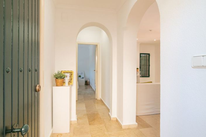 Image No.6-3 Bed Villa for sale