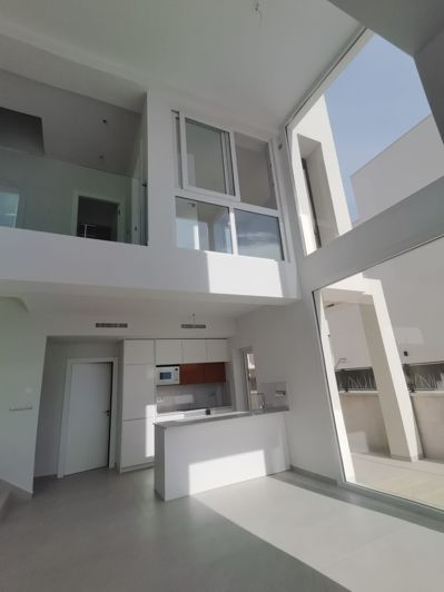 Image No.29-3 Bed Villa for sale